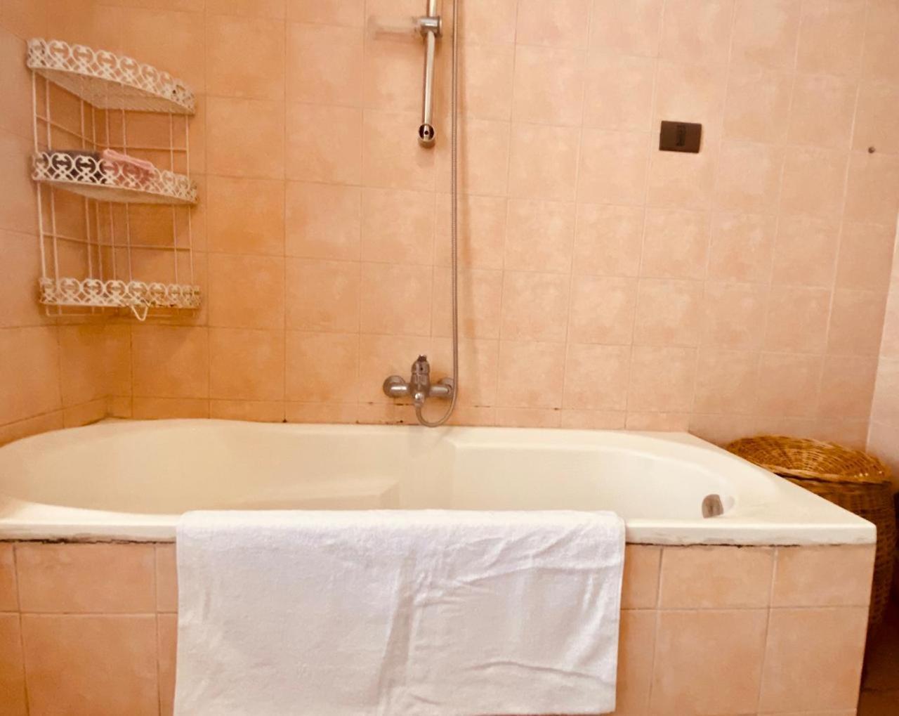 Apartment Tiranë Ngoại thất bức ảnh